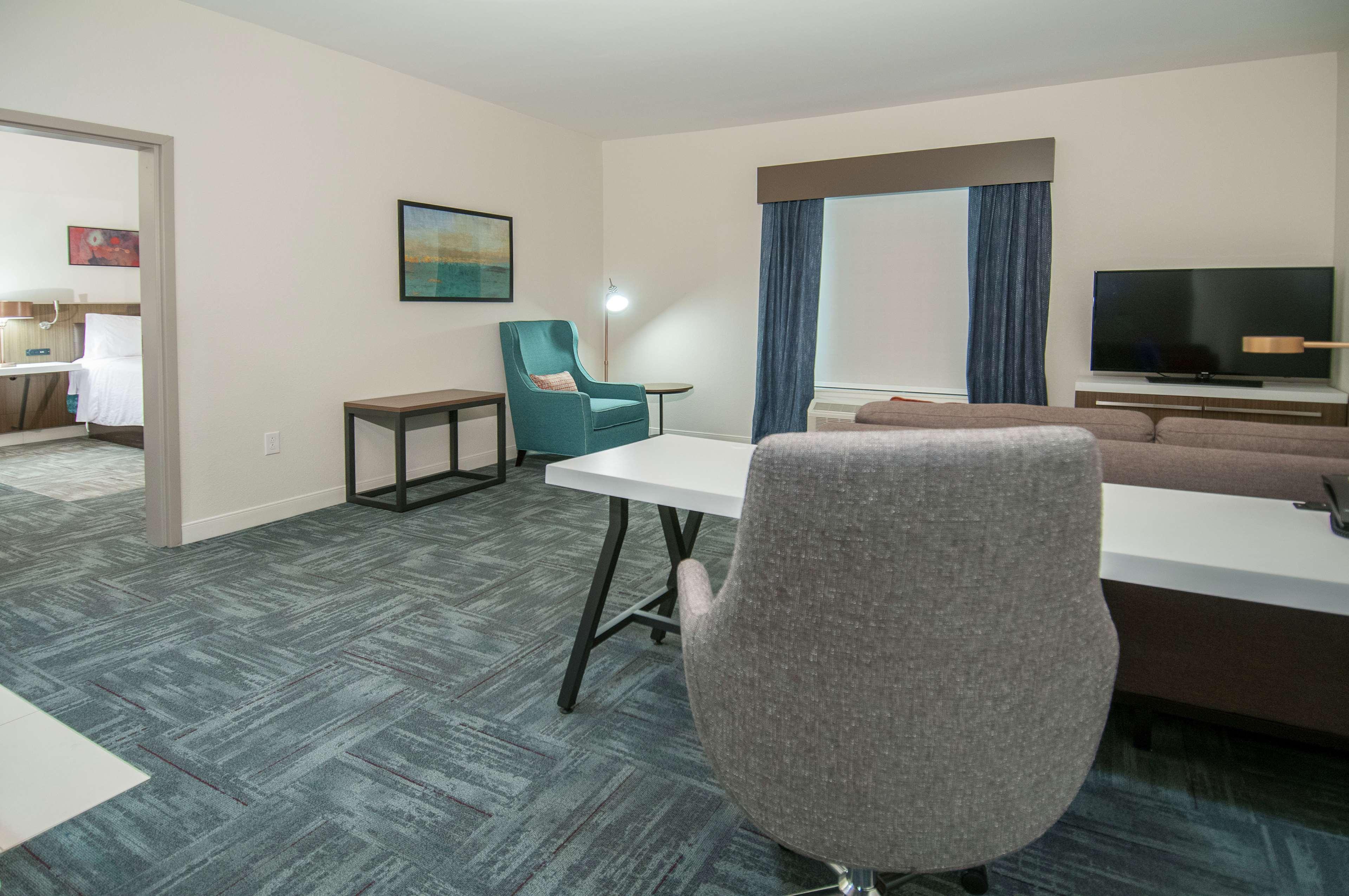 Hilton Garden Inn Jackson/Клинтон Экстерьер фото